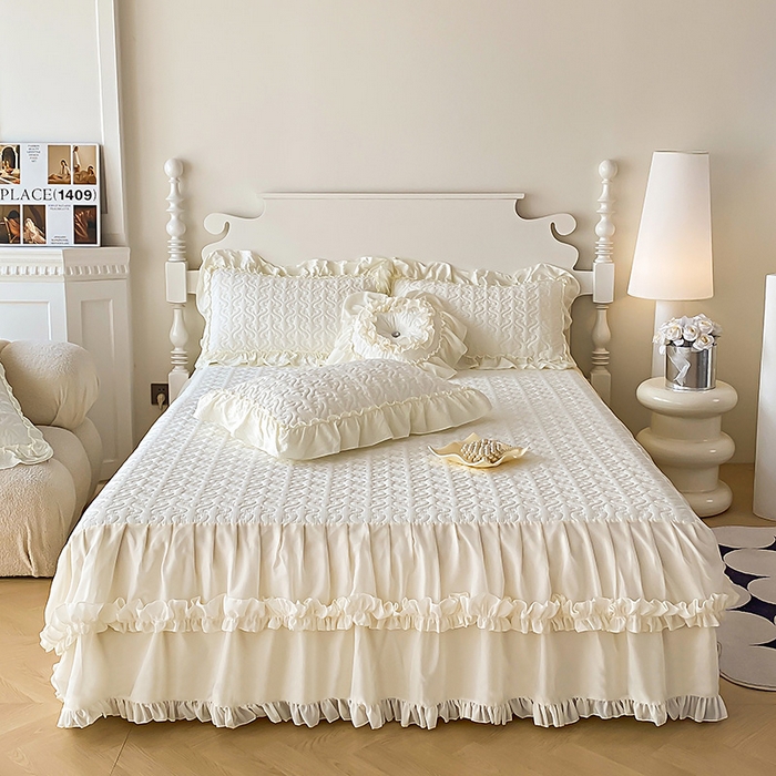 91家纺网 家纺一手货源 找家纺 （总）花香四季家纺 2025新款法式夹棉绗缝床裙单件三件套蕾丝公主风-可可甜心