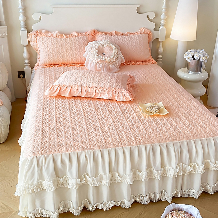 91家纺网 家纺一手货源 找家纺 花香四季家纺 2025新款法式夹棉绗缝床裙单件三件套蕾丝公主风-可可甜心 可可甜心-玉