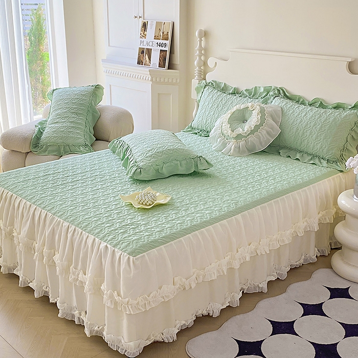 91家纺网 家纺一手货源 找家纺 花香四季家纺 2025新款法式夹棉绗缝床裙单件三件套蕾丝公主风-可可甜心 可可甜心-绿