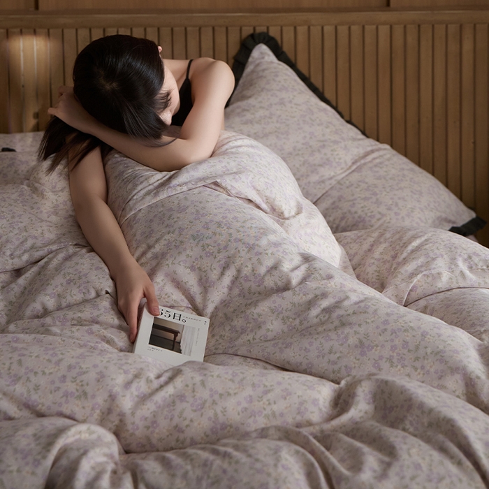 91家纺网 家纺一手货源 找家纺 蓝邻家纺 2025新款全棉纯棉双层纱绉绉花边四件套系列 半亩花田