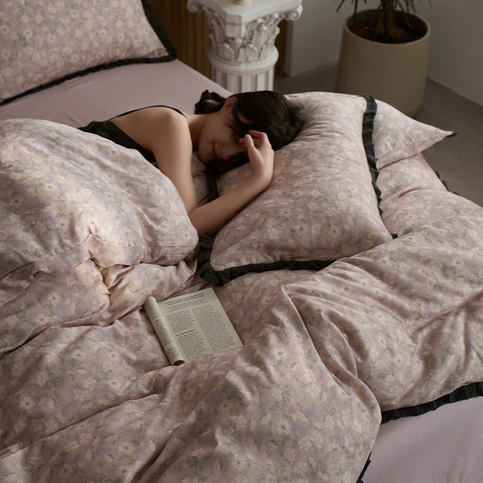 91家纺网 家纺一手货源 找家纺 蓝邻家纺 2025新款全棉纯棉双层纱绉绉花边四件套系列 采薇