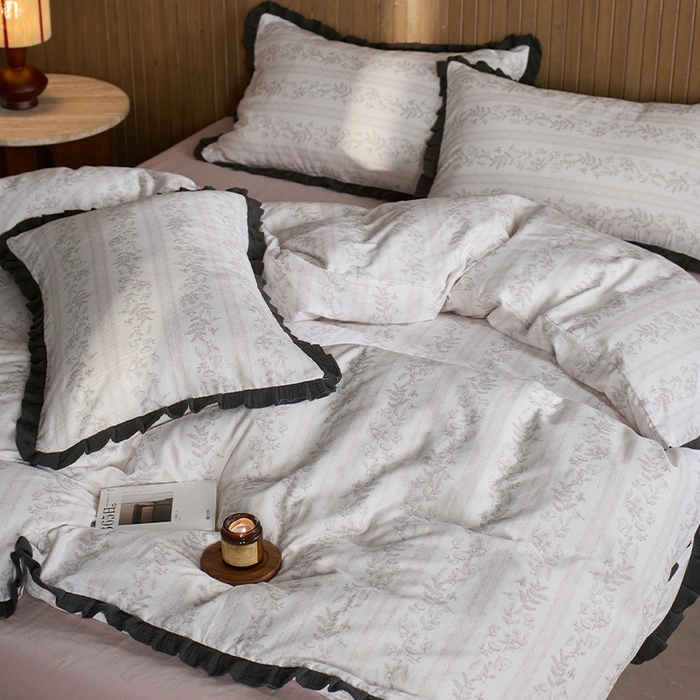 91家纺网 家纺一手货源 找家纺 蓝邻家纺 2025新款全棉纯棉双层纱绉绉花边四件套系列 独步春