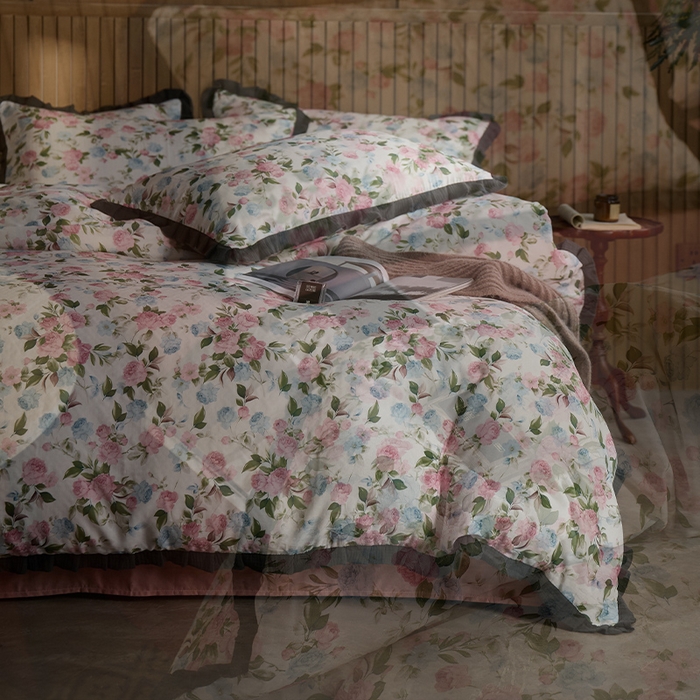 91家纺网 家纺一手货源 找家纺 蓝邻家纺 2025新款全棉纯棉双层纱绉绉花边四件套系列 花漾流年