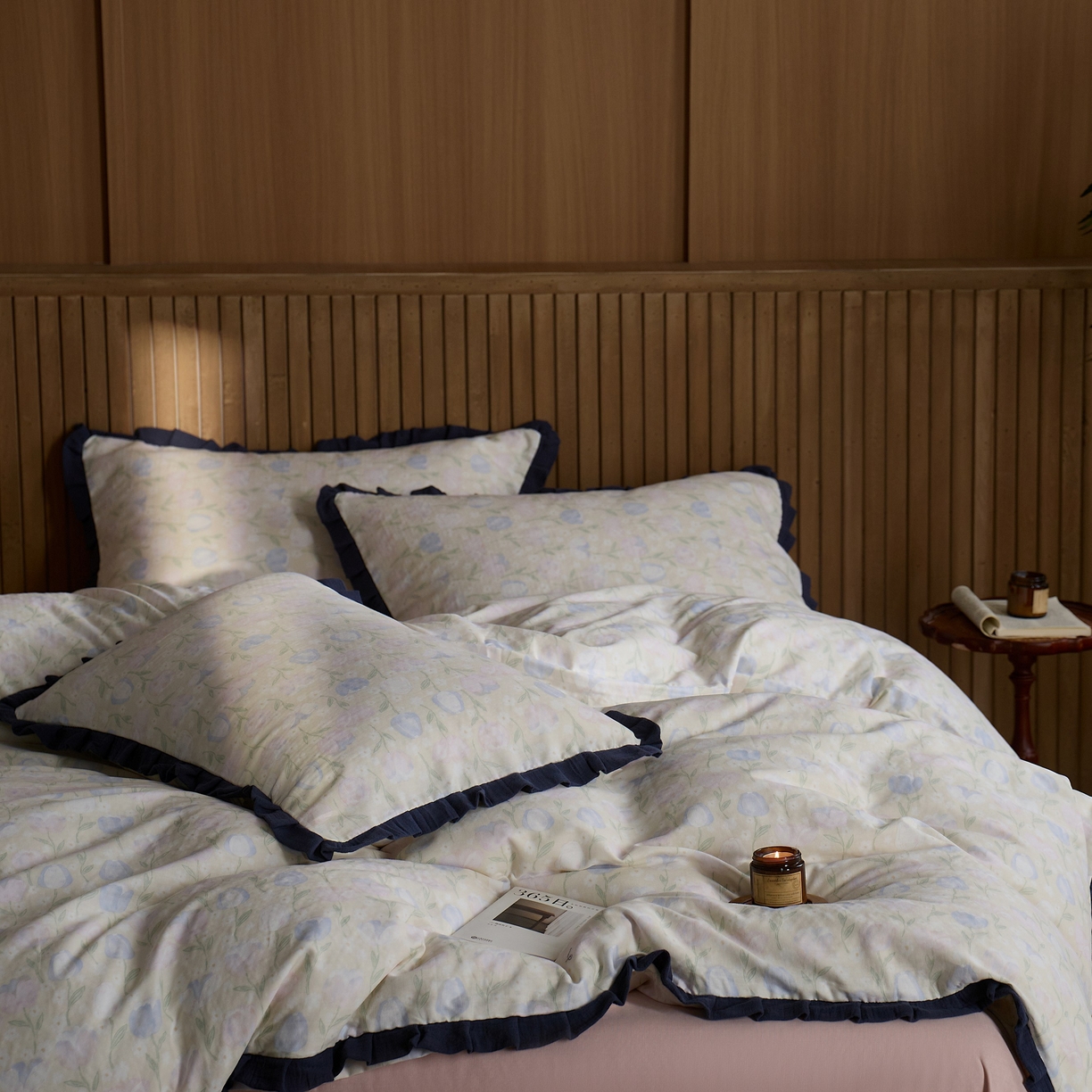 91家纺网 家纺一手货源 找家纺 蓝邻家纺 2025新款全棉纯棉双层纱绉绉花边四件套系列 郁金花海