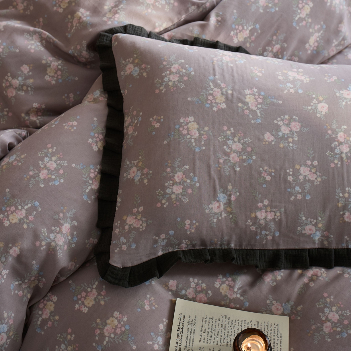 91家纺网 家纺一手货源 找家纺 蓝邻家纺 2025新款全棉纯棉双层纱绉绉花边四件套系列 摇拽生姿-红