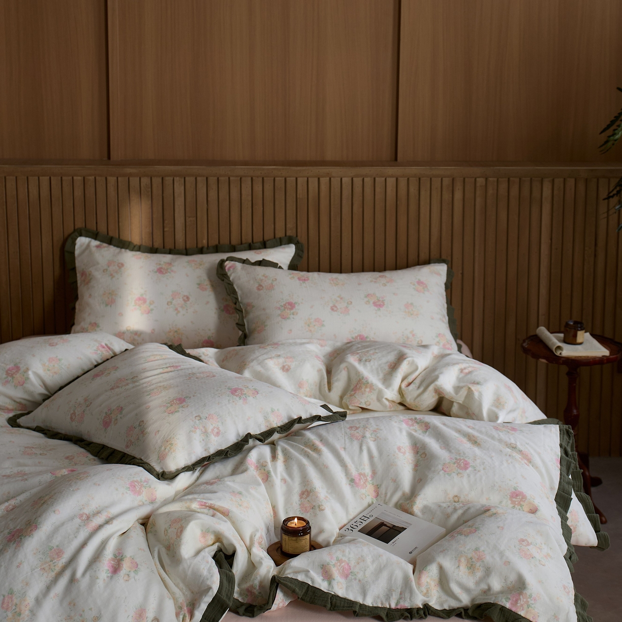 91家纺网 家纺一手货源 找家纺 蓝邻家纺 2025新款全棉纯棉双层纱绉绉花边四件套系列 慕情