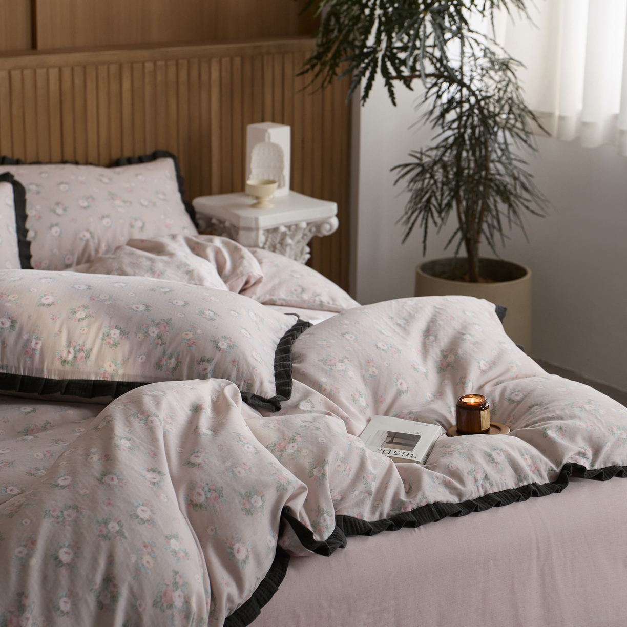 91家纺网 家纺一手货源 找家纺 蓝邻家纺 2025新款全棉纯棉双层纱绉绉花边四件套系列 美丽人生-红