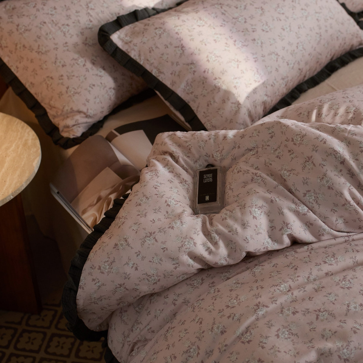 91家纺网 家纺一手货源 找家纺 蓝邻家纺 2025新款全棉纯棉双层纱绉绉花边四件套系列 米娅