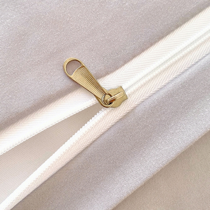 91家纺网 家纺一手货源 找家纺 芯宜佳 2025年新款A类乳胶凉感丝枕套 秋叶缤纷