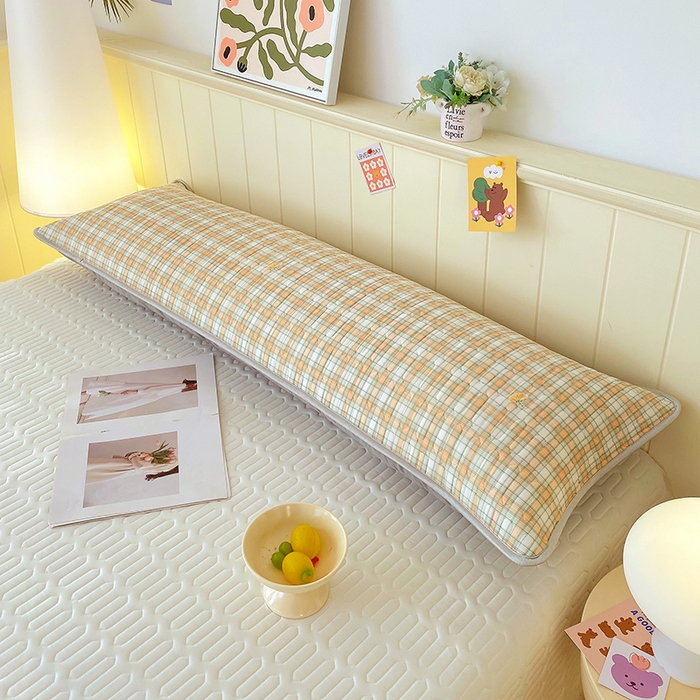 91家纺网 家纺一手货源 找家纺 芯宜佳 2025年新款A类乳胶凉感丝枕套 轻盈格-橙