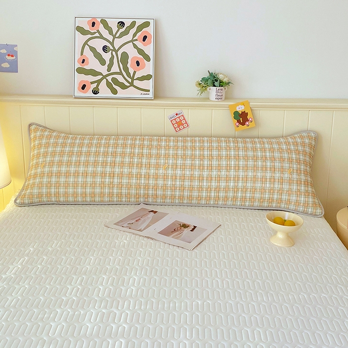 91家纺网 家纺一手货源 找家纺 芯宜佳 2025年新款A类乳胶凉感丝枕套 轻盈格-橙