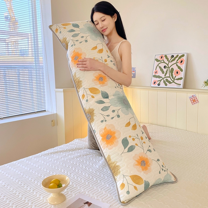 91家纺网 家纺一手货源 找家纺 芯宜佳 2025年新款A类乳胶凉感丝枕套 幻彩花镜