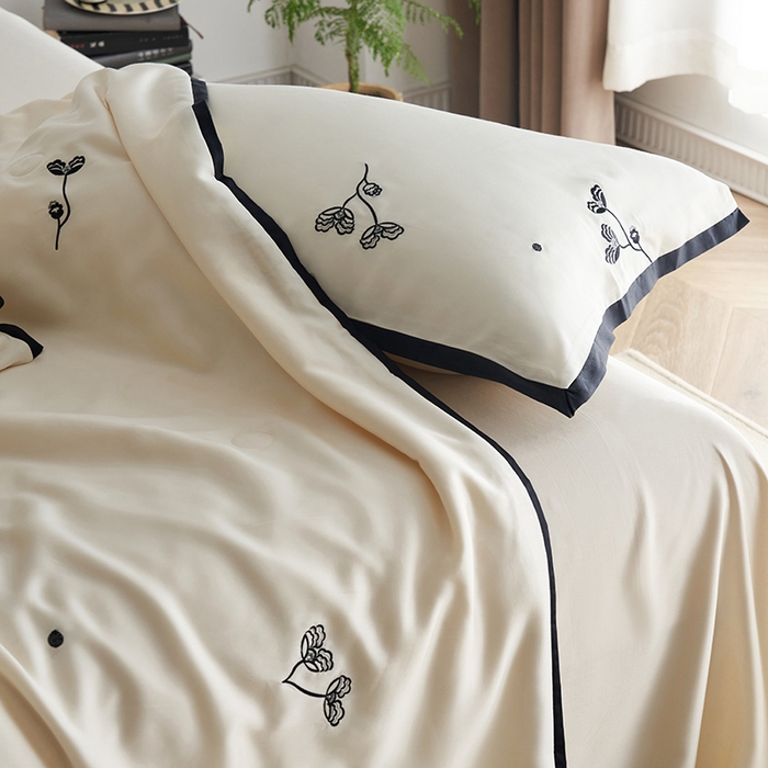 91家纺网 家纺一手货源 找家纺 （总）风向标家纺 2025新款50s莱赛尔天丝大豆拼边款夏被