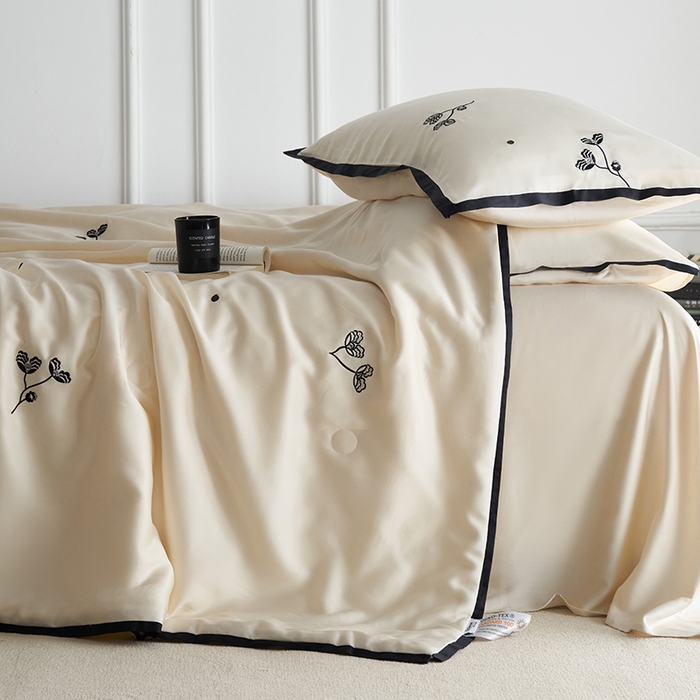 91家纺网 家纺一手货源 找家纺 （总）风向标家纺 2025新款50s莱赛尔天丝大豆拼边款夏被