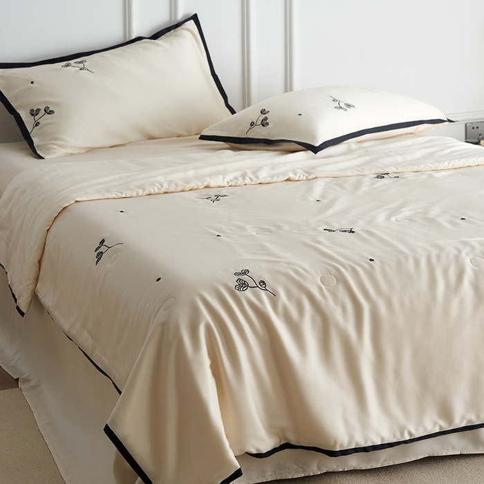 91家纺网 家纺一手货源 找家纺 （总）风向标家纺 2025新款50s莱赛尔天丝大豆拼边款夏被