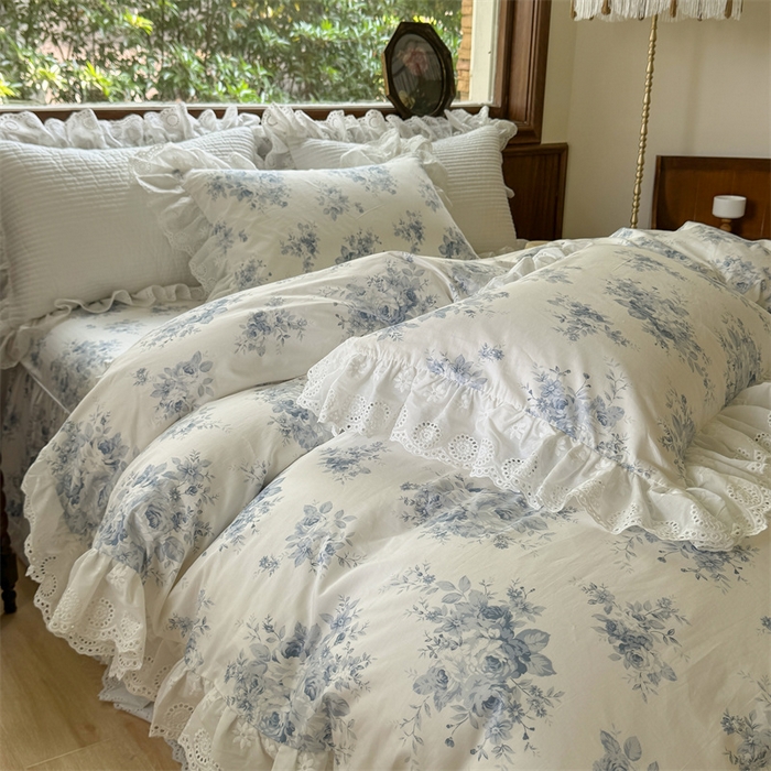 91家纺网 家纺一手货源 找家纺 胜权家纺 2025新款春夏新款全棉法式花边床裙款四件套系列 蓝色花园