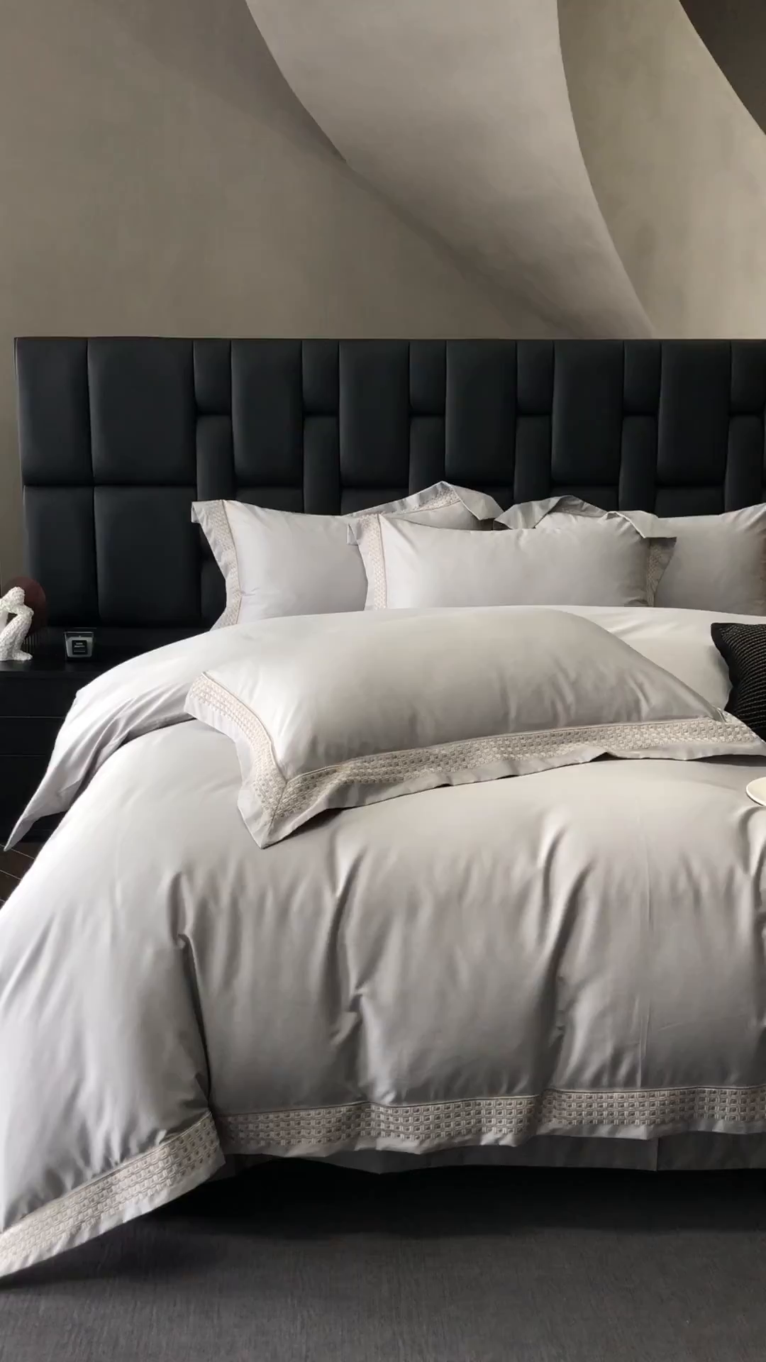 91家纺网 家纺一手货源 找家纺 保罗圣迪奥 2025新款100支长绒棉印花四件套-洛可可系列 洛可可-英伦灰