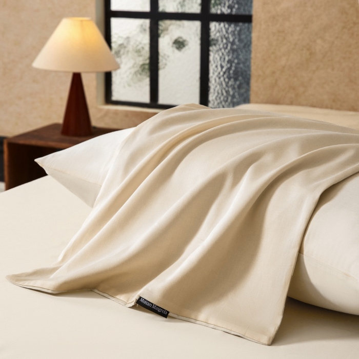 91家纺网 家纺一手货源 找家纺 秀色家纺 2025新款A类60s新疆长绒棉纯棉四件套全棉床上用品纯色床单被套被罩三件套-米朵 米朵-奶昔白