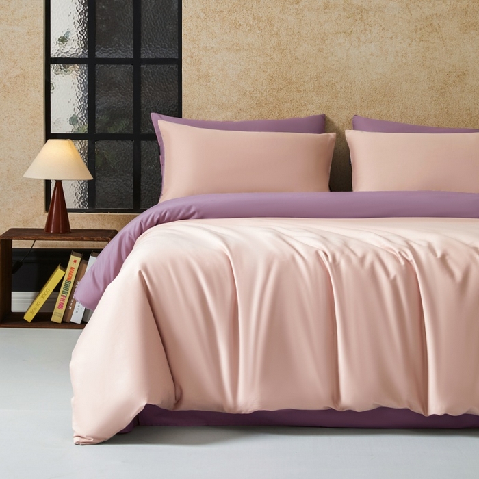 91家纺网 家纺一手货源 找家纺 秀色家纺 2025新款A类60s新疆长绒棉纯棉四件套全棉床上用品纯色床单被套被罩三件套-米朵 米朵-茱萸粉+乌梅紫