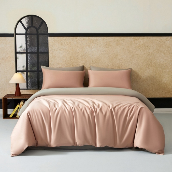 91家纺网 家纺一手货源 找家纺 秀色家纺 2025新款A类60s新疆长绒棉纯棉四件套全棉床上用品纯色床单被套被罩三件套-米朵 米朵-蕊粉灰