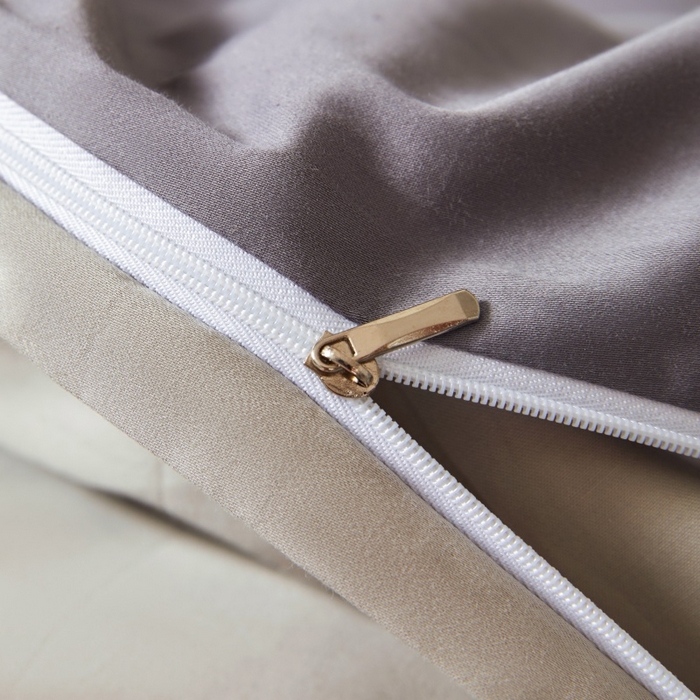 91家纺网 家纺一手货源 找家纺 秀色家纺 2025新款A类60s新疆长绒棉纯棉四件套全棉床上用品纯色床单被套被罩三件套-米朵 米朵-乌梅紫+香槟金