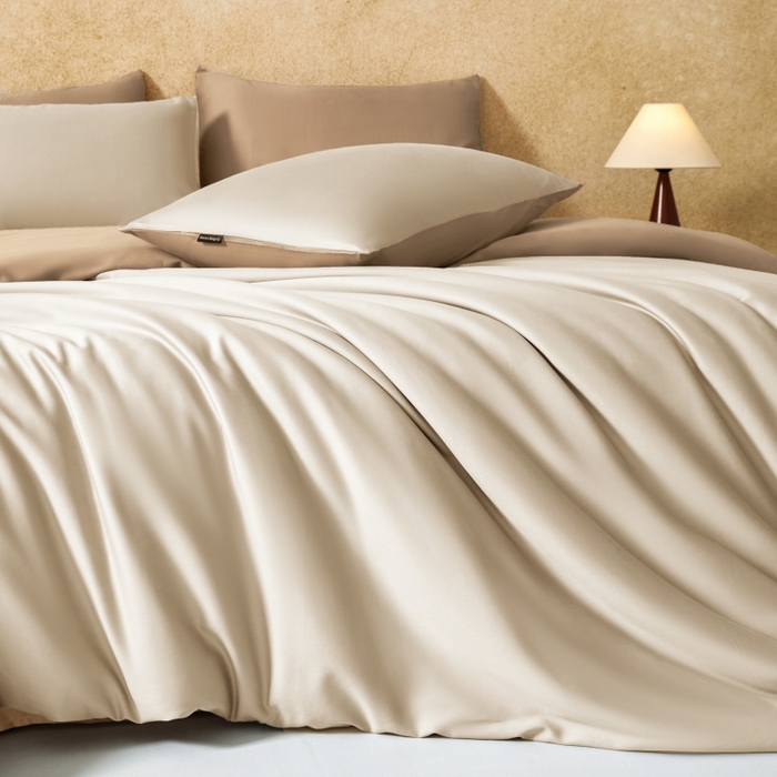 91家纺网 家纺一手货源 找家纺 秀色家纺 2025新款A类60s新疆长绒棉纯棉四件套全棉床上用品纯色床单被套被罩三件套-米朵 米朵-奶昔白+亚麻咖