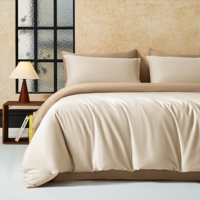 91家纺网 家纺一手货源 找家纺 秀色家纺 2025新款A类60s新疆长绒棉纯棉四件套全棉床上用品纯色床单被套被罩三件套-米朵 米朵-奶昔白+亚麻咖