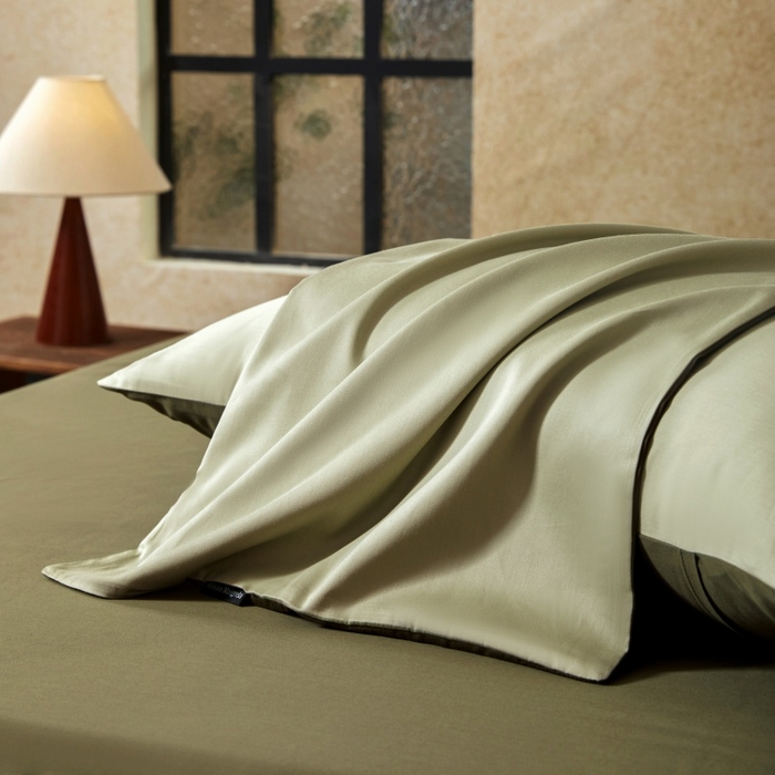 91家纺网 家纺一手货源 找家纺 秀色家纺 2025新款A类60s新疆长绒棉纯棉四件套全棉床上用品纯色床单被套被罩三件套-米朵 米朵-春水浅绿+橄榄深绿