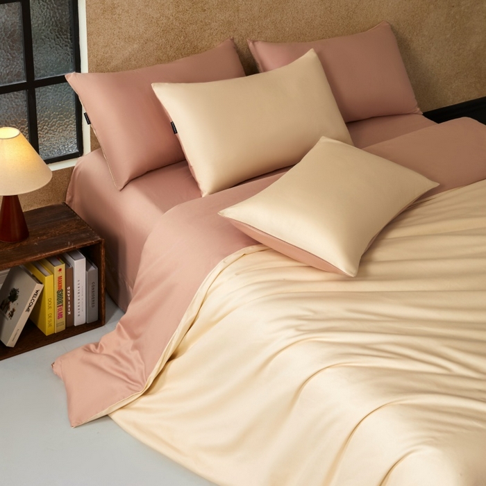 91家纺网 家纺一手货源 找家纺 秀色家纺 2025新款A类60s新疆长绒棉纯棉四件套全棉床上用品纯色床单被套被罩三件套-米朵 米朵-蜜桃奶油