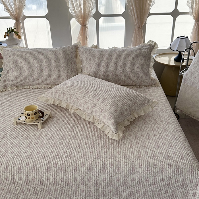 91家纺网 家纺一手货源 找家纺 （总）奈萝家纺 2025新款全棉13372印花花边床盖三件套