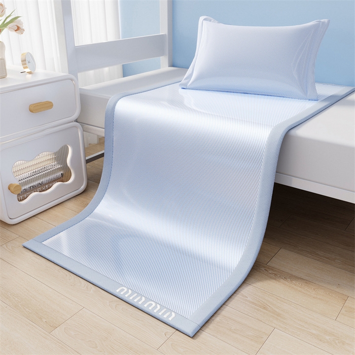 91家纺网 家纺一手货源 找家纺 星座家纺 2025新款学生床斜纹冰丝凉席-刺绣款 宁静蓝