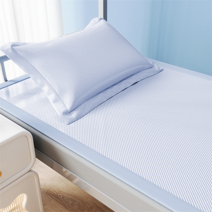 91家纺网 家纺一手货源 找家纺 星座家纺 2025新款学生床斜纹冰丝凉席-刺绣款 宁静蓝