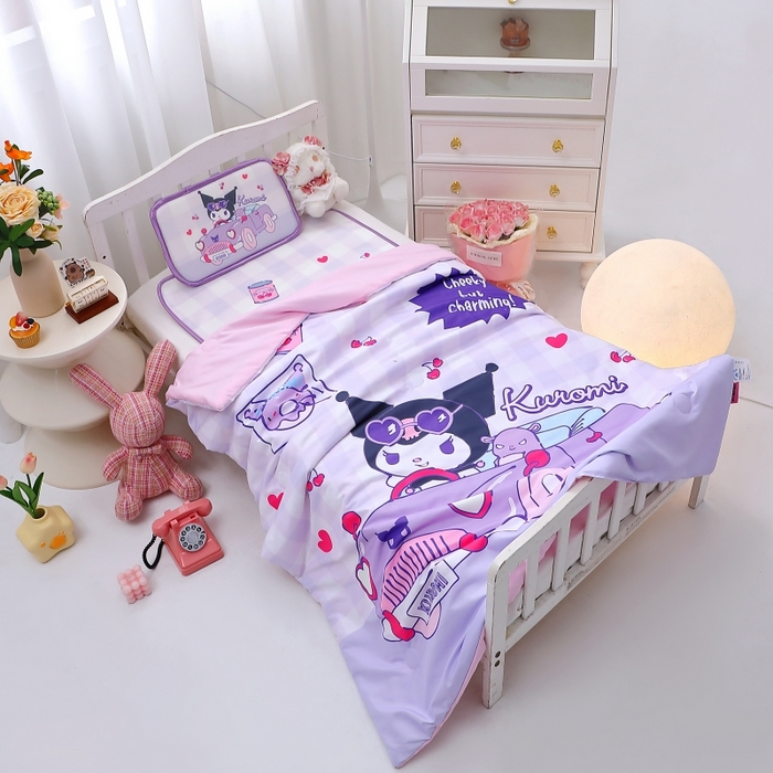 91家纺网 家纺一手货源 找家纺 八零年代 2025新款三丽鸥IP正版授权凉席新品云柔天丝软凉席冰丝儿童席幼儿园午睡凉席套件 库洛米-汽车