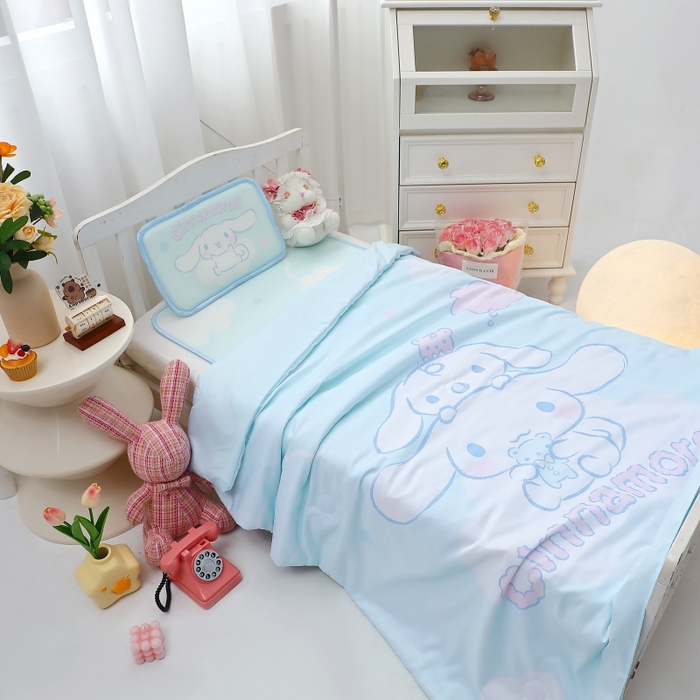 91家纺网 家纺一手货源 找家纺 八零年代 2025新款三丽鸥IP正版授权凉席新品云柔天丝软凉席冰丝儿童席幼儿园午睡凉席套件 大耳狗-宝贝