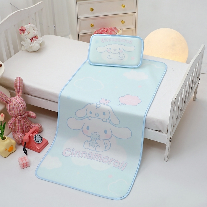 91家纺网 家纺一手货源 找家纺 八零年代 2025新款三丽鸥IP正版授权凉席新品云柔天丝软凉席冰丝儿童席幼儿园午睡凉席套件 大耳狗-宝贝