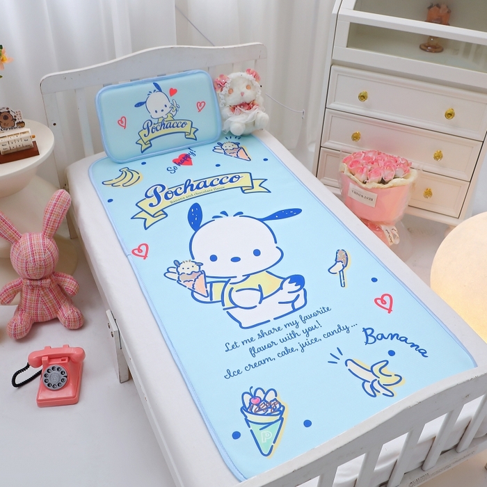 91家纺网 家纺一手货源 找家纺 八零年代 2025新款三丽鸥IP正版授权凉席新品云柔天丝软凉席冰丝儿童席幼儿园午睡凉席套件 帕恰狗