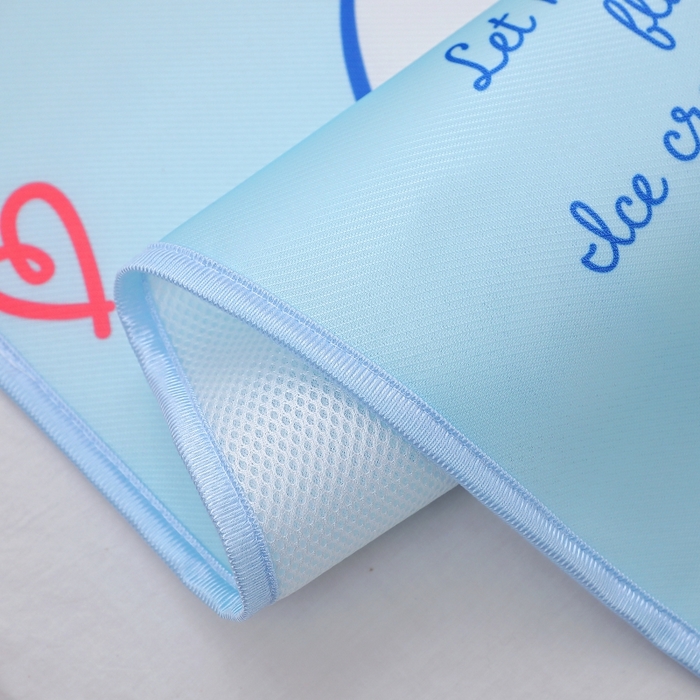 91家纺网 家纺一手货源 找家纺 八零年代 2025新款三丽鸥IP正版授权凉席新品云柔天丝软凉席冰丝儿童席幼儿园午睡凉席套件 帕恰狗