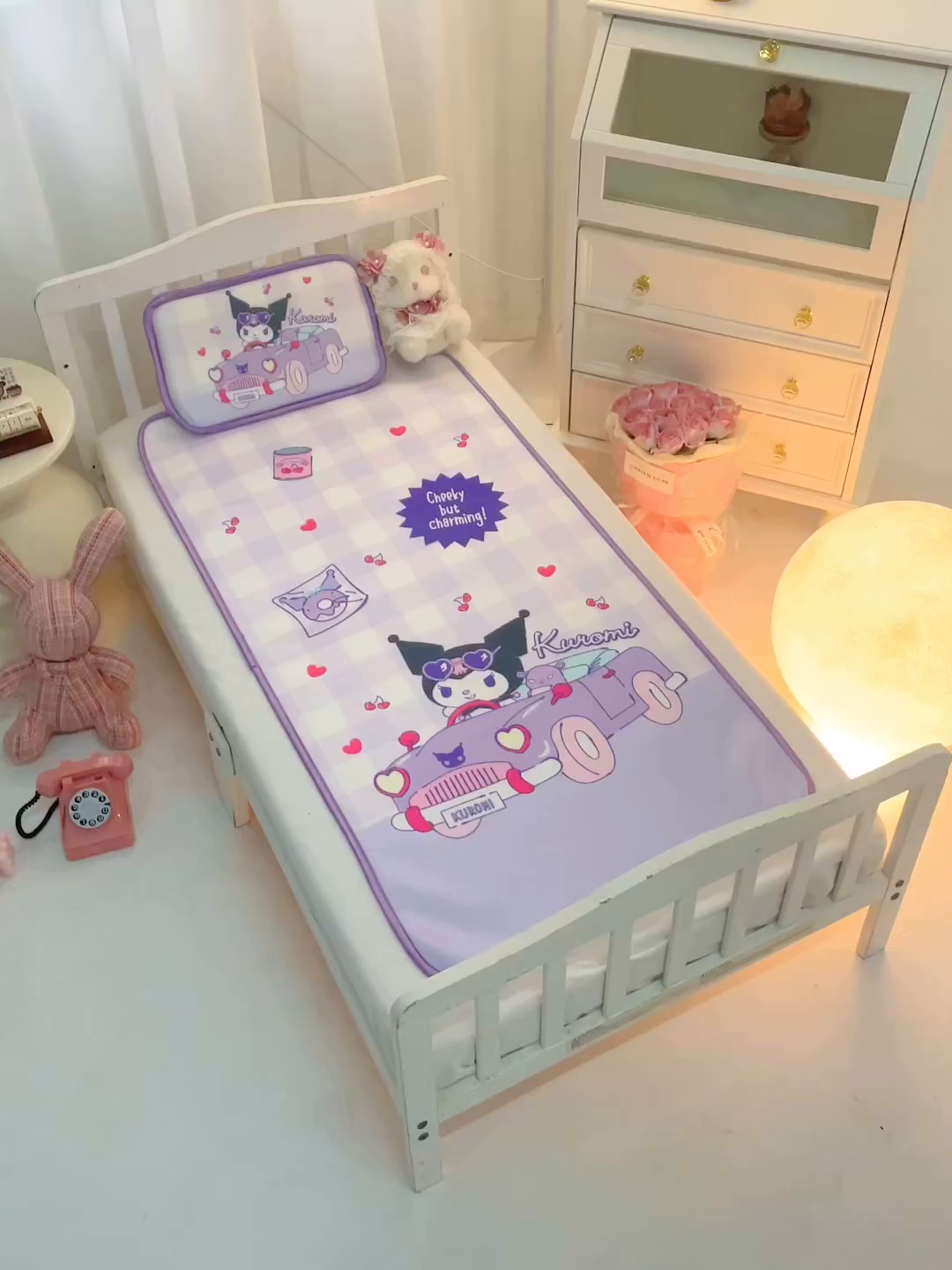 91家纺网 家纺一手货源 找家纺 八零年代 2025新款三丽鸥IP正版授权凉席新品云柔天丝软凉席冰丝儿童席幼儿园午睡凉席套件 库洛米-汽车