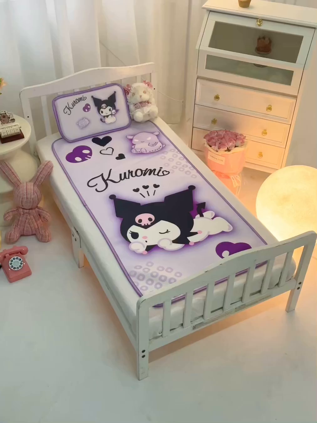 91家纺网 家纺一手货源 找家纺 八零年代 2025新款三丽鸥IP正版授权凉席新品云柔天丝软凉席冰丝儿童席幼儿园午睡凉席套件 库洛米-魔法