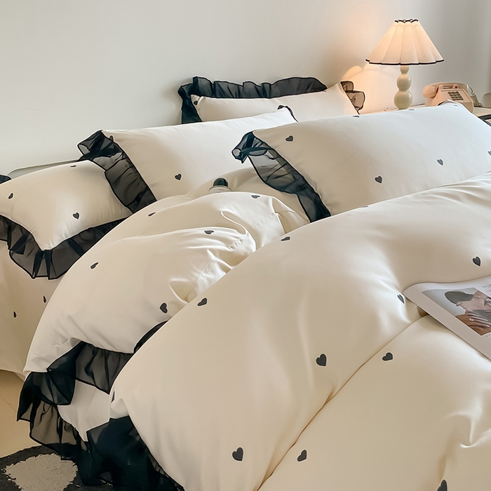 91家纺网 家纺一手货源 找家纺 绒世界 2025新款小清新美拉德水洗冰丝套件四件套 爱心