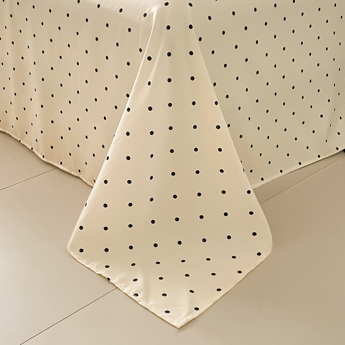 91家纺网 家纺一手货源 找家纺 绒世界 2025新款小清新美拉德水洗冰丝套件四件套 波点