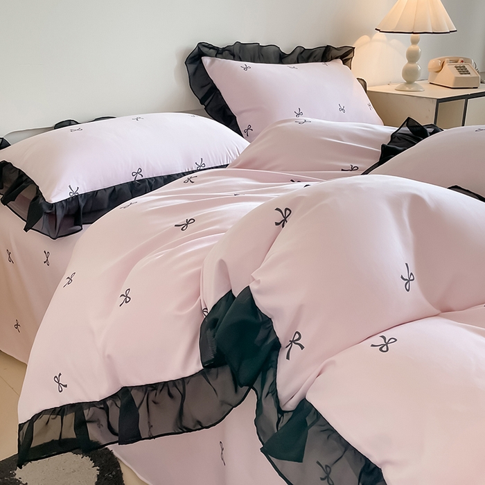 91家纺网 家纺一手货源 找家纺 绒世界 2025新款小清新美拉德水洗冰丝套件四件套 蝴蝶结-粉