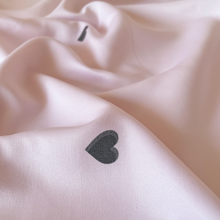 91家纺网 家纺一手货源 找家纺 绒世界 2025新款小清新美拉德水洗冰丝套件四件套 爱心-粉