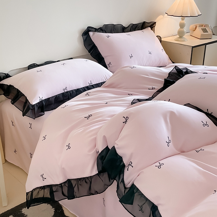 91家纺网 家纺一手货源 找家纺 绒世界 2025新款小清新美拉德水洗冰丝套件四件套 蝴蝶结-粉