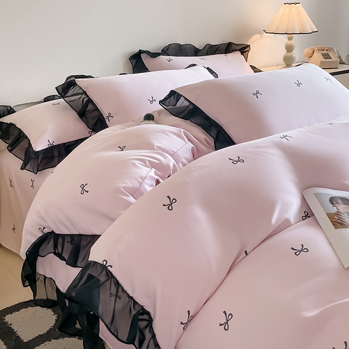 91家纺网 家纺一手货源 找家纺 绒世界 2025新款小清新美拉德水洗冰丝套件四件套 蝴蝶结-粉