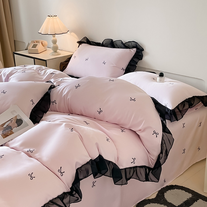 91家纺网 家纺一手货源 找家纺 绒世界 2025新款小清新美拉德水洗冰丝套件四件套 蝴蝶结-粉