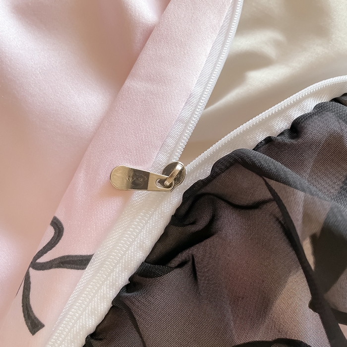 91家纺网 家纺一手货源 找家纺 绒世界 2025新款小清新美拉德水洗冰丝套件四件套 蝴蝶结-粉