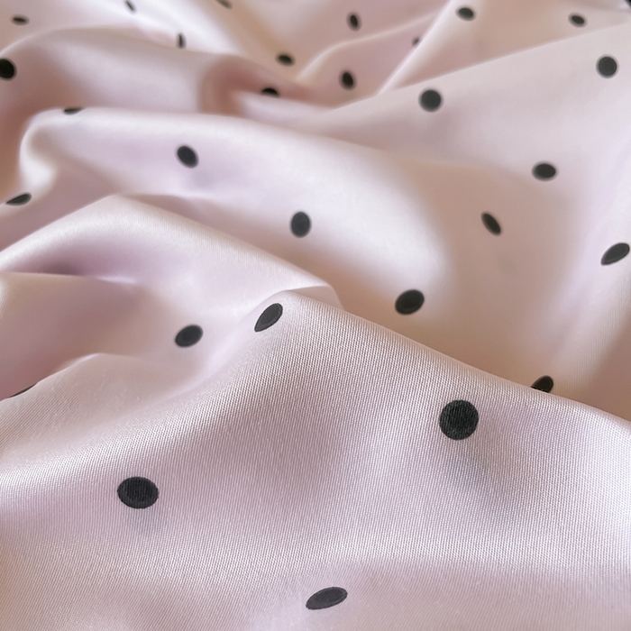 91家纺网 家纺一手货源 找家纺 绒世界 2025新款小清新美拉德水洗冰丝套件四件套 波点-粉