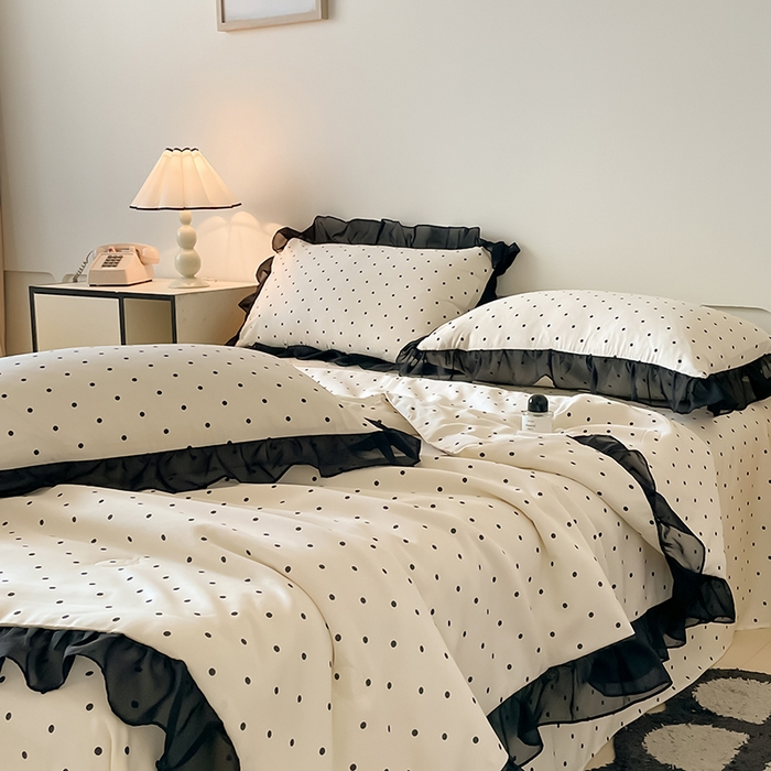 91家纺网 家纺一手货源 找家纺 （总）绒世界 2025新款水洗真丝绣花冰丝美拉德夏被四件套系列