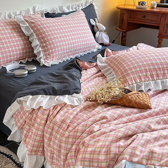 91家纺网 家纺一手货源 找家纺 （总）亿品家纺 2025新款直播韩版赫本风法式花边款夏被四件套（提供买家秀）